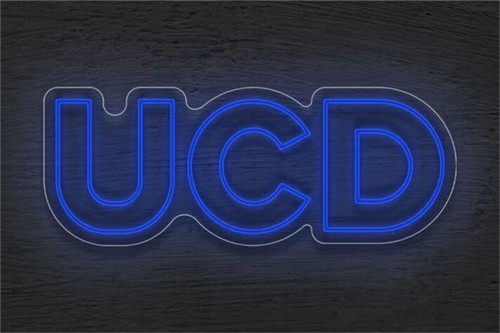 UCD LED Neonschild als modernes Wandlicht