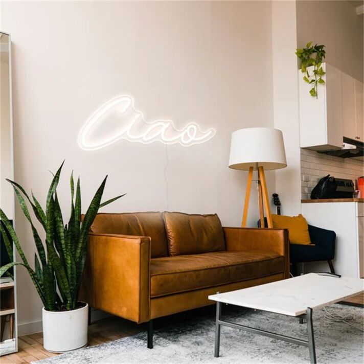 Ciao LED-Neonschild Wohnzimmer
