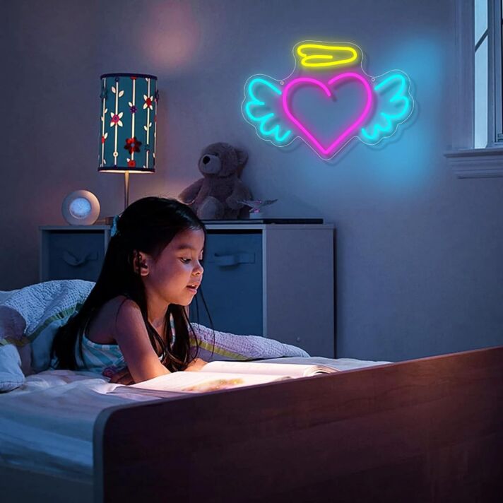 Herz mit Flügeln und Heiligenschein LED-Neonschild für Kinderzimmer und Wohnzimmer