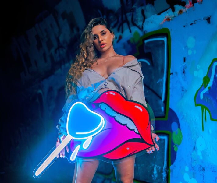 rote Lippen mit Lutscher LED-Neonschild für Bar Club
