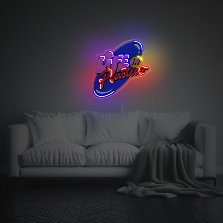 777 in Plastic LED Neonschild Vintage Stil