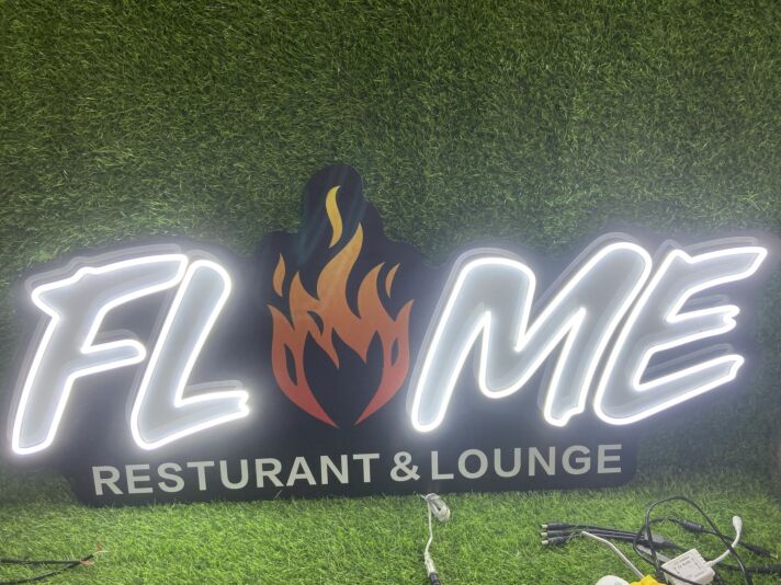 FLAME RESTURANT & LOUNGE LED-Neonschild für Restaurant und Lounge