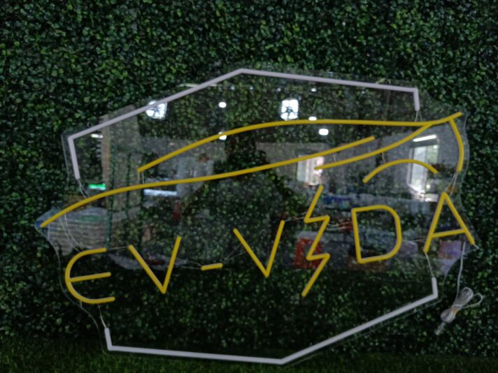 EV-VIDA LED-Neonschild für Autohaus Werkstatt