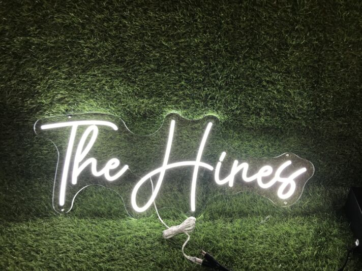 The Hines LED-Neonschild für Hochzeit oder Zuhause