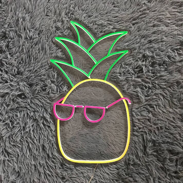 Ananas mit Sonnenbrille LED-Neonschild Wohnzimmer Bar