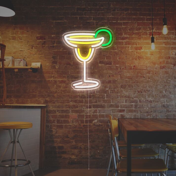 Margarita Cocktailglas LED-Neonschild als stilvolle Neon Wanddekoration für Bar Küche oder Wohnraum