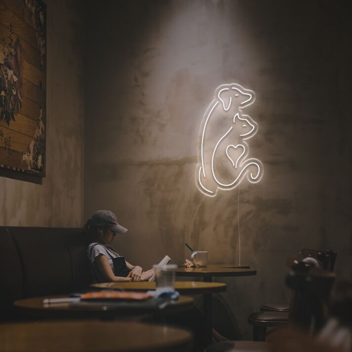 Hund und Katze mit Herz LED-Neonschild für Café oder Tiergeschäft