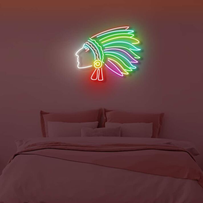 Profil eines Kopfes mit Federschmuck LED-Neonschild Schlafzimmer