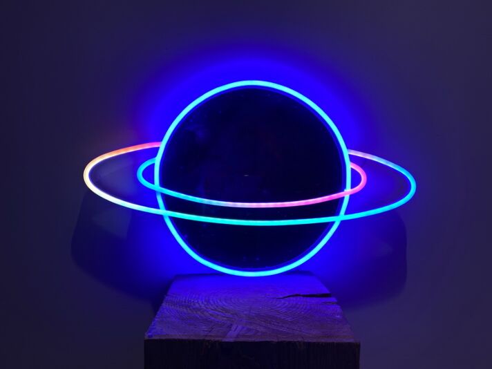 Planet mit Ring LED-Neonschild Wohnzimmer Kinderzimmer