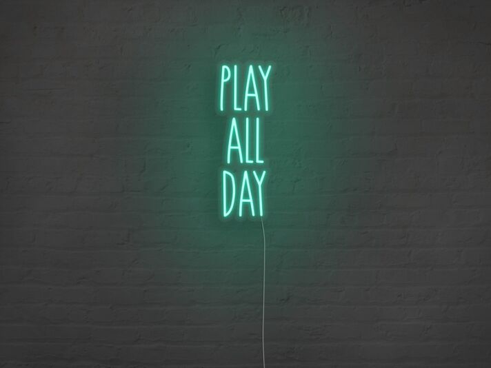 PLAY ALL DAY LED-Neonschild für Gamingraum und Wohnzimmer