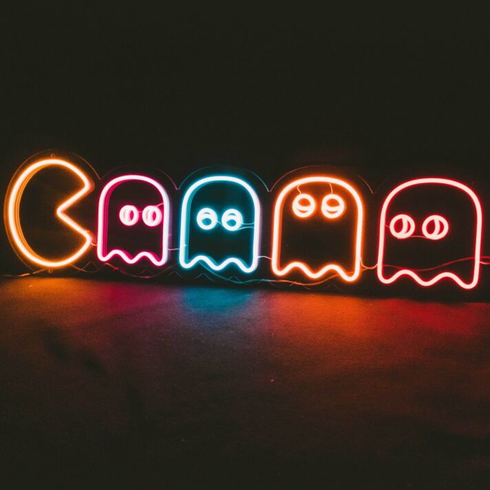 Pac-Man mit Geistern LED-Neonschild Gamingzimmer Bar