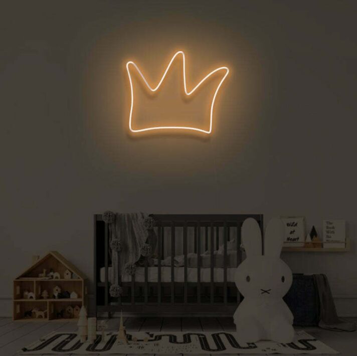 Krone LED-Neonschild für Kinderzimmer und Wohnzimmer