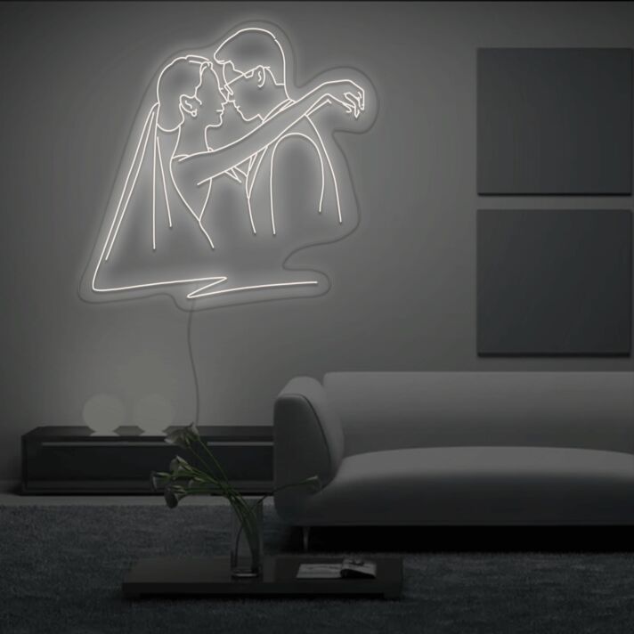 Brautpaar Umarmung LED-Neonschild Wohnzimmer Hochzeitslocation