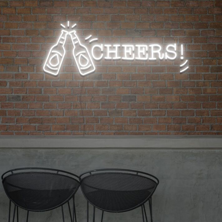 CHEERS! LED-Neonschild für Bar und Wohnzimmer