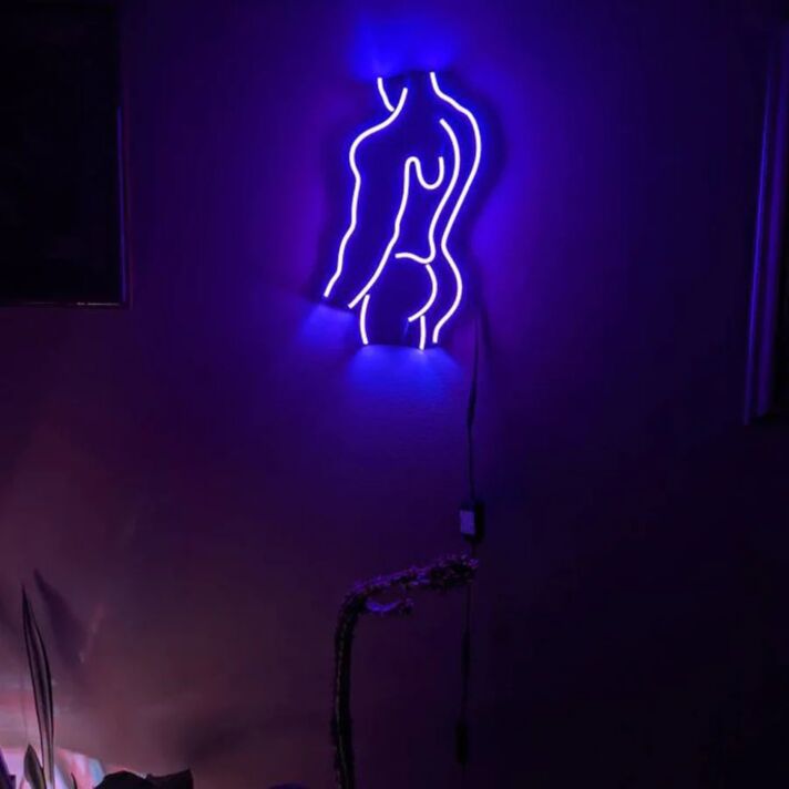 Abstrakte Frauen Silhouette LED Neonschild als moderne Wanddekoration für Schlafzimmer Wohnzimmer oder Studio