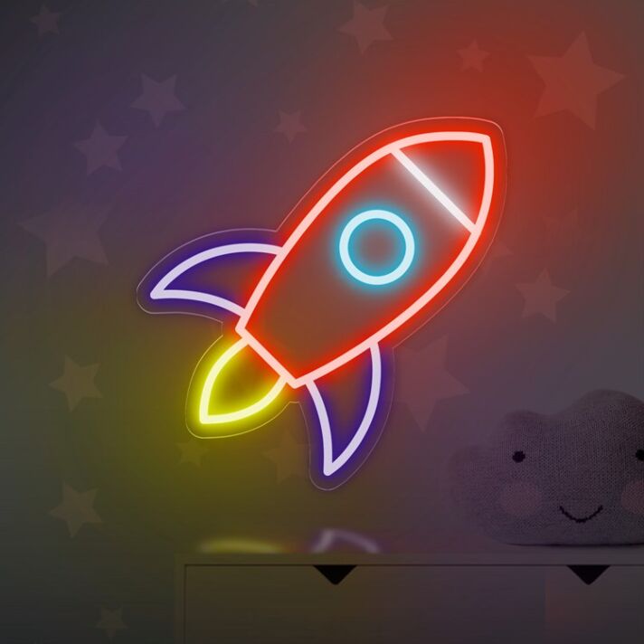 Buntes Raketen LED Neonschild im freundlichen Space Design als leuchtende Wanddekoration für Kinderzimmer und Jugendzimmer