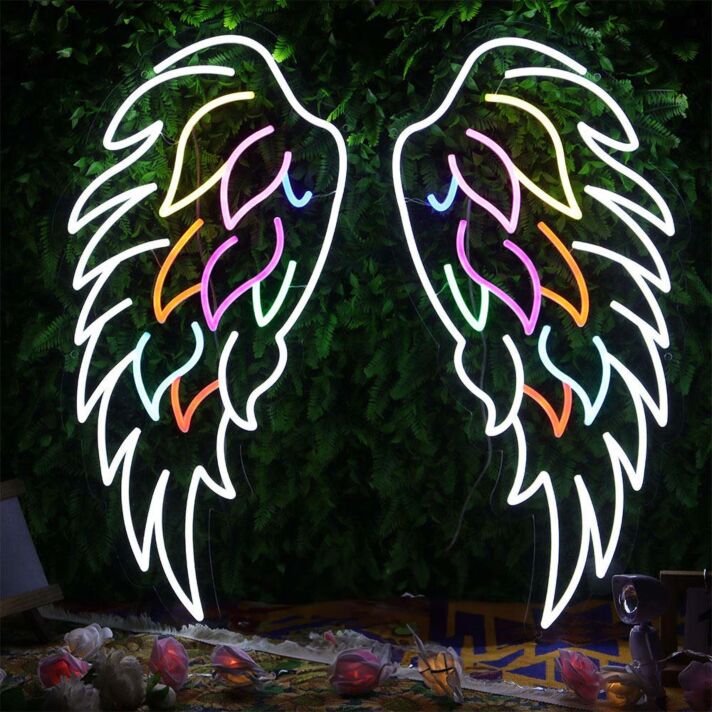 Dekoratives LED Neonschild mit farbigem Engelsflügel Motiv als stilvolle Neon Wandbeleuchtung für moderne Wohn und Kreativräume