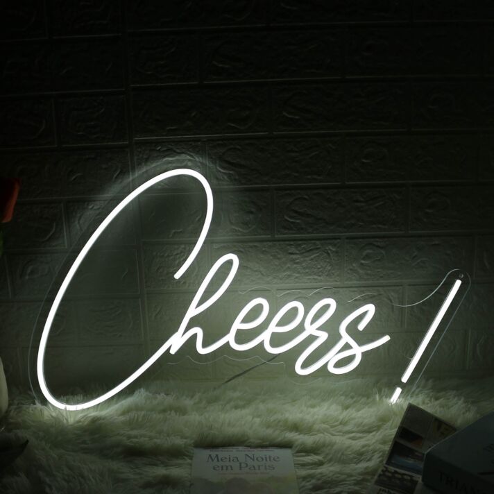 Cheers LED Neonschild für Wohnzimmer und Bar