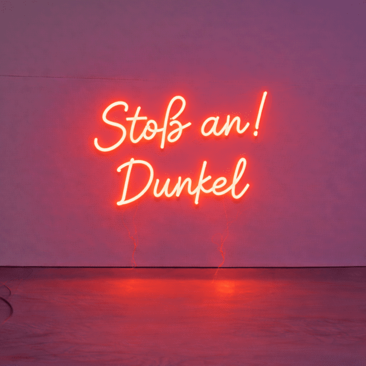 Stoß an! Dunkel LED-Neonschild für Bar und Brauerei