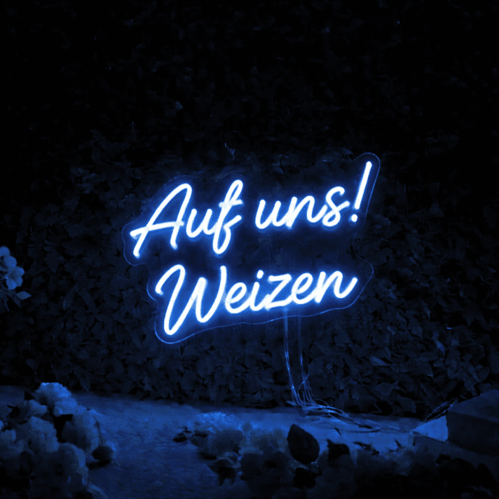 Auf uns! Weizen LED-Neonschild für Bar und Brauerei
