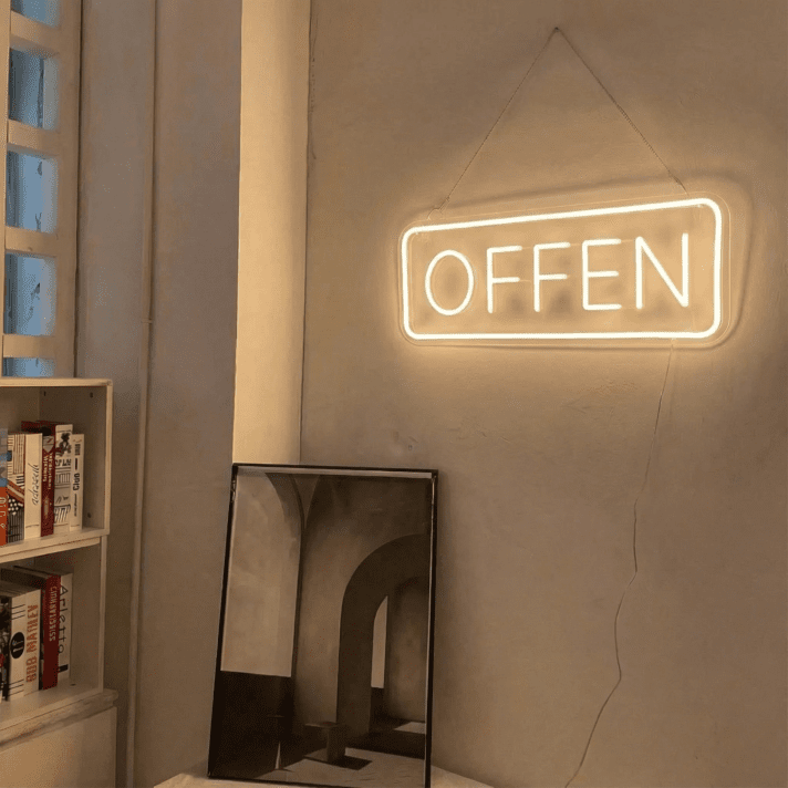 OFFEN LED-Neonschild im Rahmen für Geschäfte und Cafés