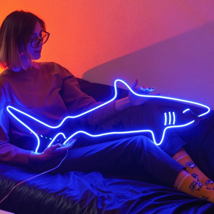 Hai LED-Neonschild für Wohnzimmer oder Bar