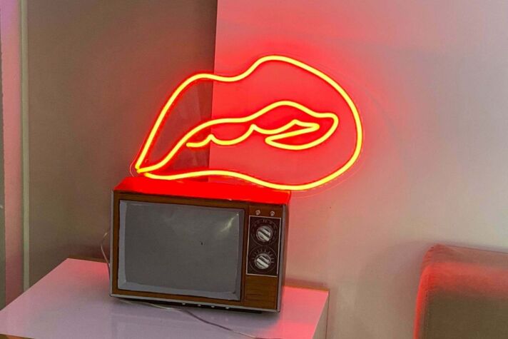 Lippenkontur LED-Neonschild für Wohnzimmer Bar
