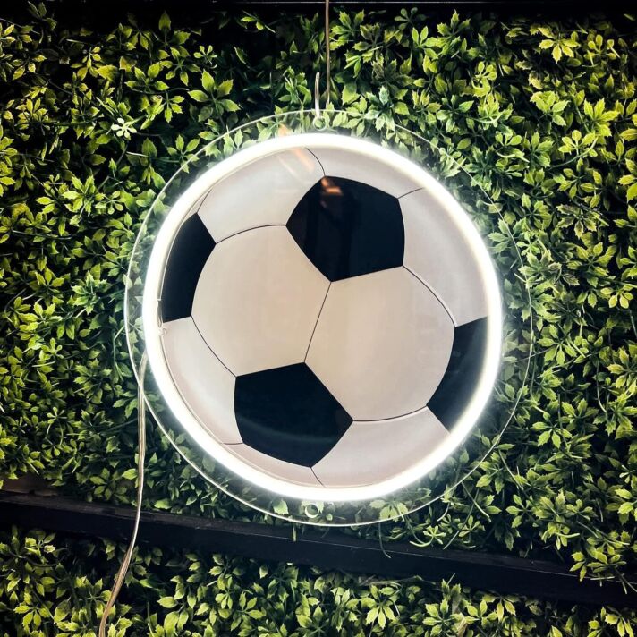 Fußball LED-Neonschild für Sportbar und Wohnzimmer