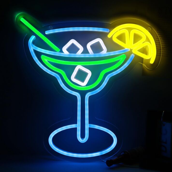 Cocktailglas mit Eiswürfeln und Zitronenscheibe LED-Neonschild für Bar Party