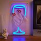 Hand mit Weinglas LED-Neonschild für Bar und Wohnzimmer