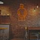 Minimalistisches Männermotiv LED Neonschild mit Heiligenschein modernes Wandlicht für Bar und Lounge