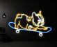 Französische Bulldogge auf Skateboard LED-Neonschild Wohnzimmer Kinderzimmer