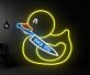 Neon LED Wandlicht mit Entenmotiv und grafischem Messer Design für moderne Deko und kreative Räume