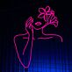Frauenportrait mit Blumen LED-Neonschild für Wohnzimmer Studio