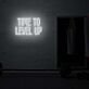 TIME TO LEVEL UP LED-Neonschild für Fitnessstudio oder Gamingraum