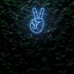 Hand mit Victory Zeichen LED-Neonschild Wohnzimmer Cafe