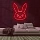 Hasengesicht mit strengem Ausdruck LED-Neonschild Gaming Wohnzimmer