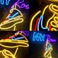 LED Neonschild My Room mit Sneaker Motiv als leuchtende Wanddekoration für Jugendzimmer Gaming Room Studio oder modernes Zuhause