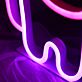 Abstraktes LED Neonschild in Figurenform als moderne Neon Wandbeleuchtung für Gaming Zimmer Jugendzimmer und kreative Räume