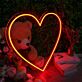 Herzform LED-Neonschild Wohnzimmer Schlafzimmer
