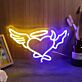 Dekoratives LED Neonschild mit Herz Flügel und Heiligenschein Motiv für Wanddekoration