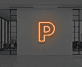 P LED-Neonschild als moderne Wanddekoration