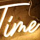 Family Time LED-Neonschild für Wohnzimmer und Familienfeier