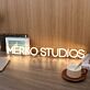 MERKO STUDIOS LED-Neonschild für Büro Studio