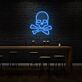 Totenkopf mit gekreuzten Knochen LED-Neonschild für Bar Club