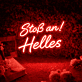 Stoß an! Helles LED-Neonschild für Bar und Brauerei