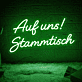 Auf uns! Stammtisch LED-Neonschild für Bar und Kneipe