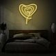 Herzform LED-Neonschild Schlafzimmer