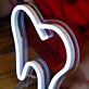 LED-Neonschild mit Zahnkontur