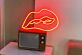 Lippenbiss als LED-Neonschild